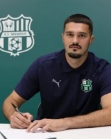 官方：萨索洛租借引进伊普斯维奇门将穆里奇，合同包含买断选项