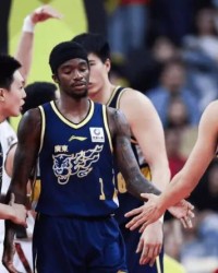 PG电子官网-广东输辽宁遭4坏消息！三分+内线全崩，崔永熙低迷，陈家政无地位