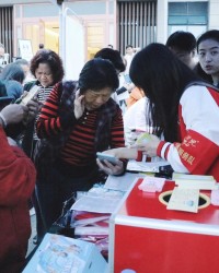 PG电子-第二现场同样火爆！武汉“楚超”分会场近千名球迷共襄足球盛宴