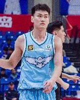 手感火热！王睿泽打满首节6中5高效砍11分2板1助 得分超全队一半