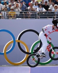 PG电子官方-自由式小轮车决战炫出最高分 邓雅文夺冠未来可期