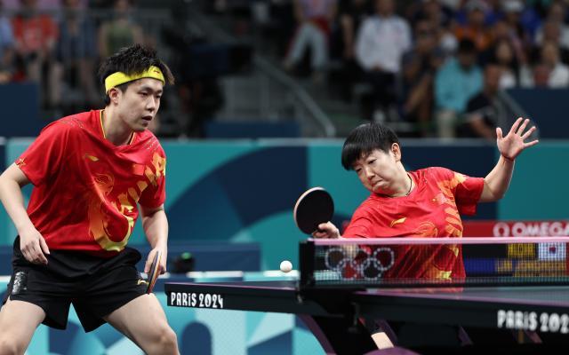 1722306548386029067.jpg 巴黎奥运会丨乒乓球——混双:王楚钦_孙颖莎晋级决赛XxjpseC007456_20240730_MVPFN0A001.jpg
